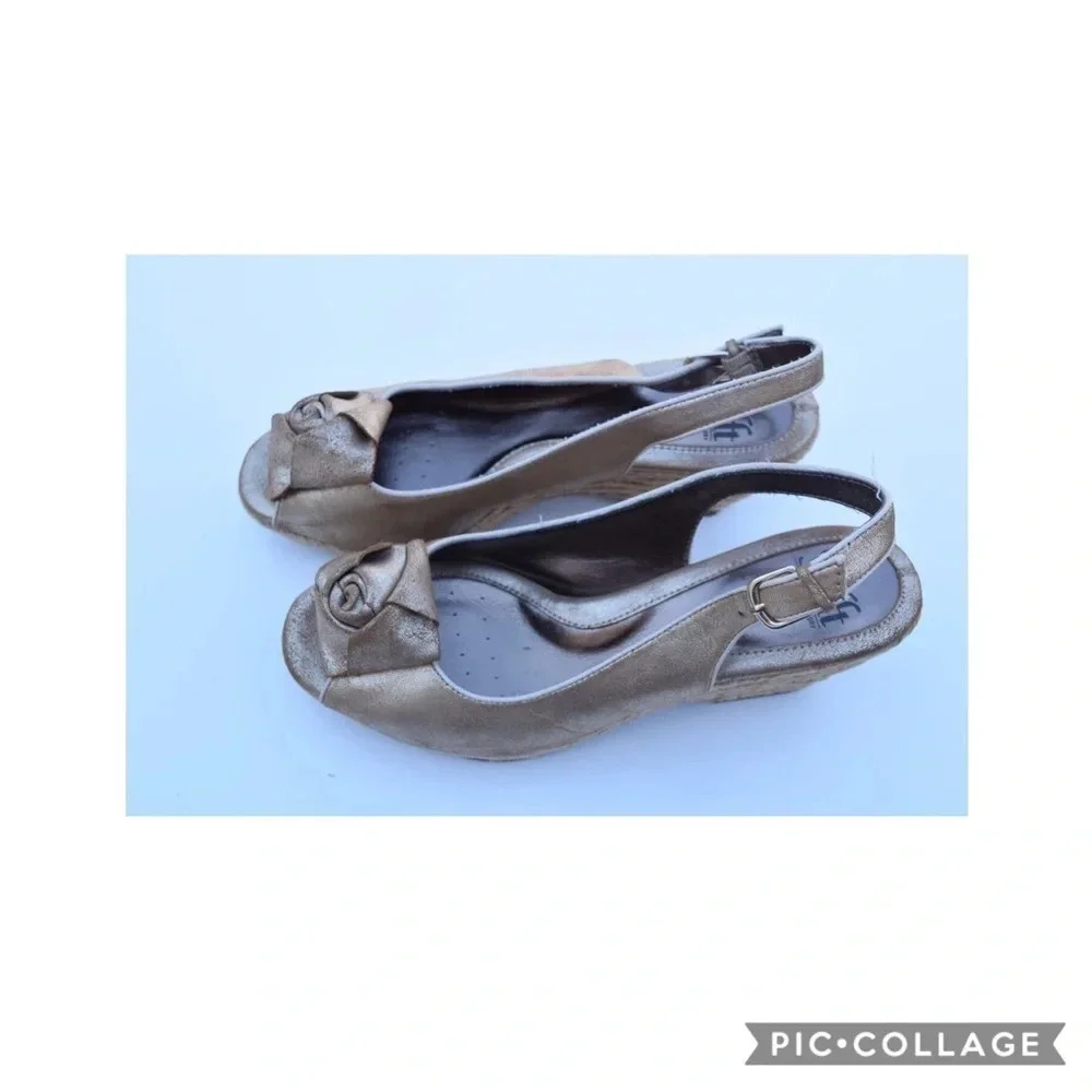 Sofft sling back wedges